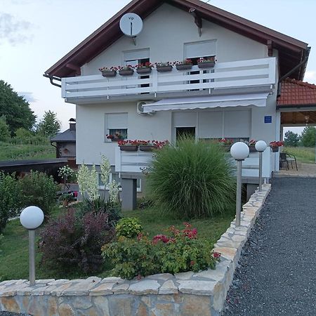 M&S&N Apartment Грабовац Екстериор снимка