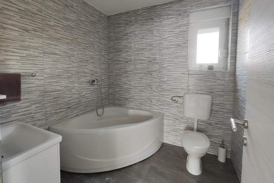 M&S&N Apartment Грабовац Екстериор снимка